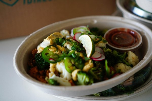 Transform your uk kitchen: eco-friendly designs to reduce food waste effectively